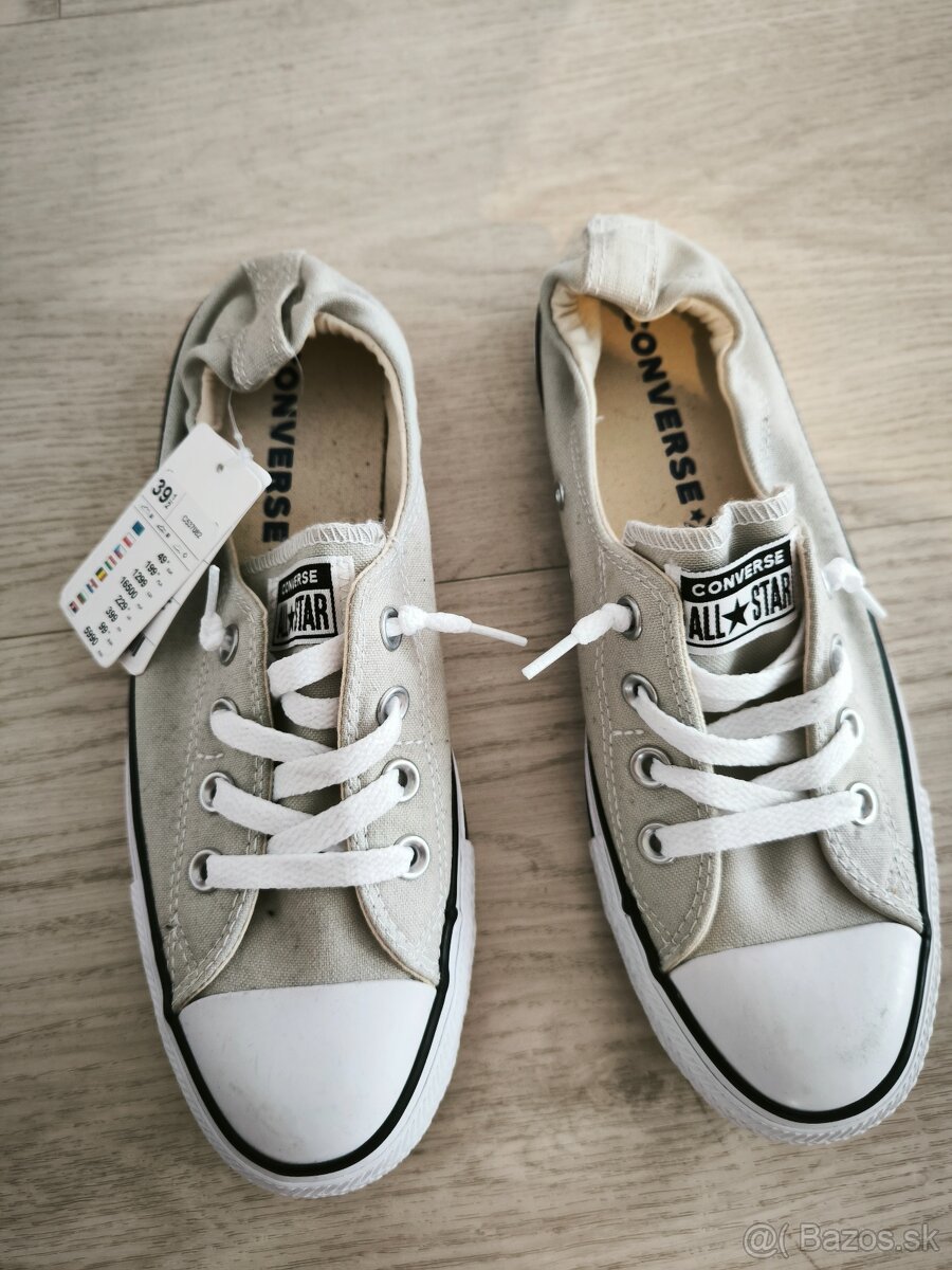 Dámske Converse tenisky. Nové. Béžové.