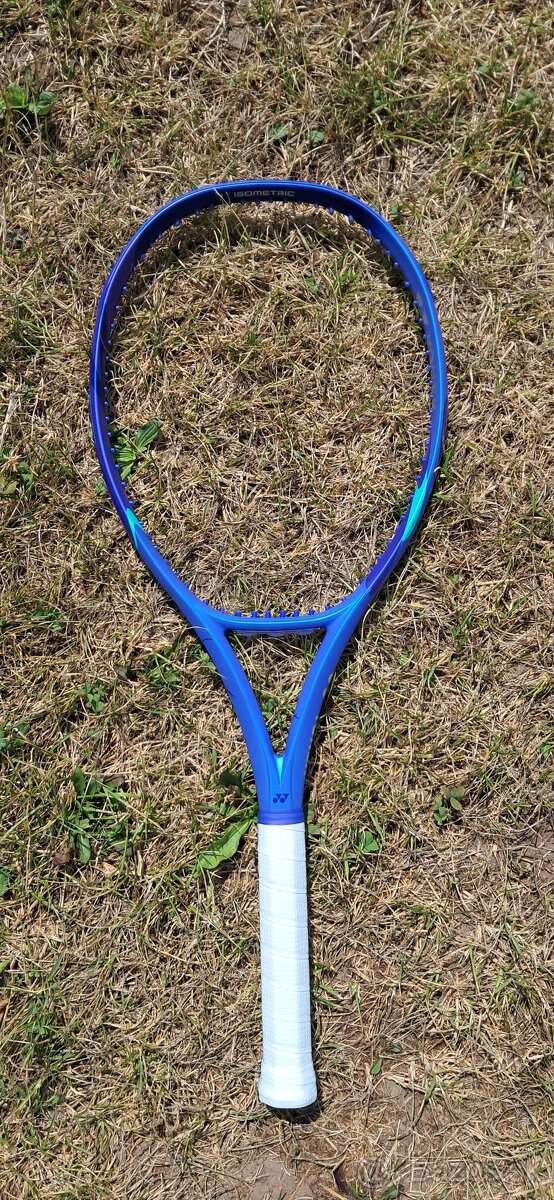 Yonex Ezone 100 tenisová raketa