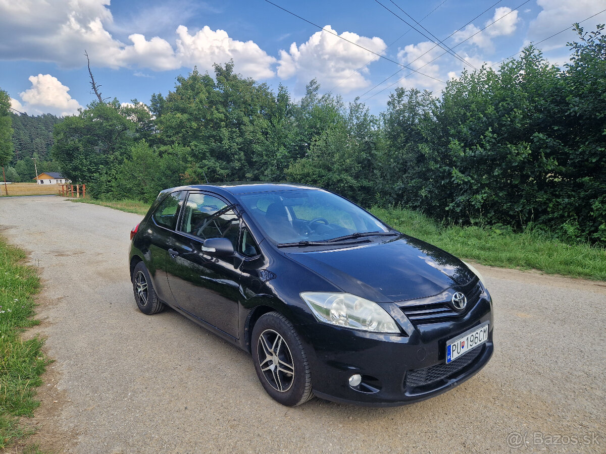 Toyota Auris 1.3 vvti 2010 benzín 73 kw