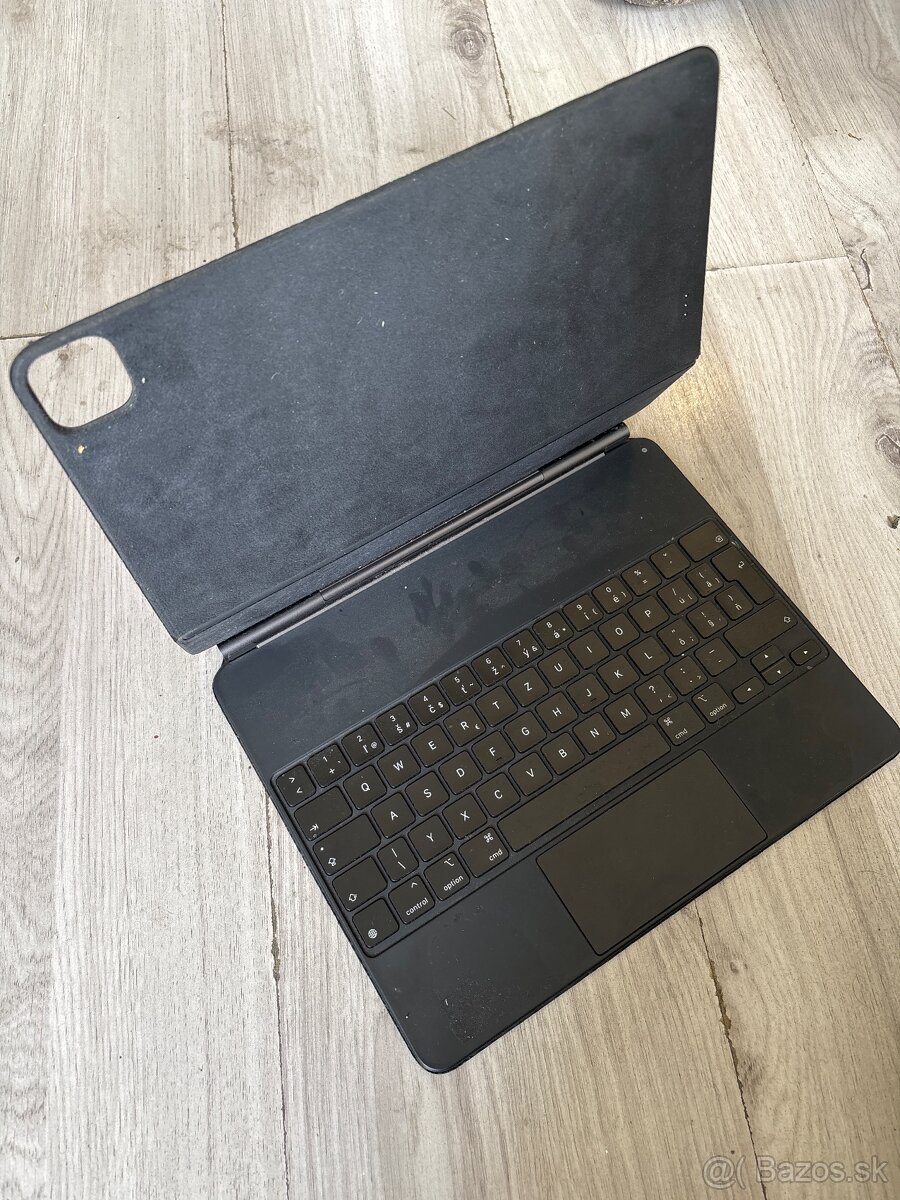 Apple magic keyboard 12,9