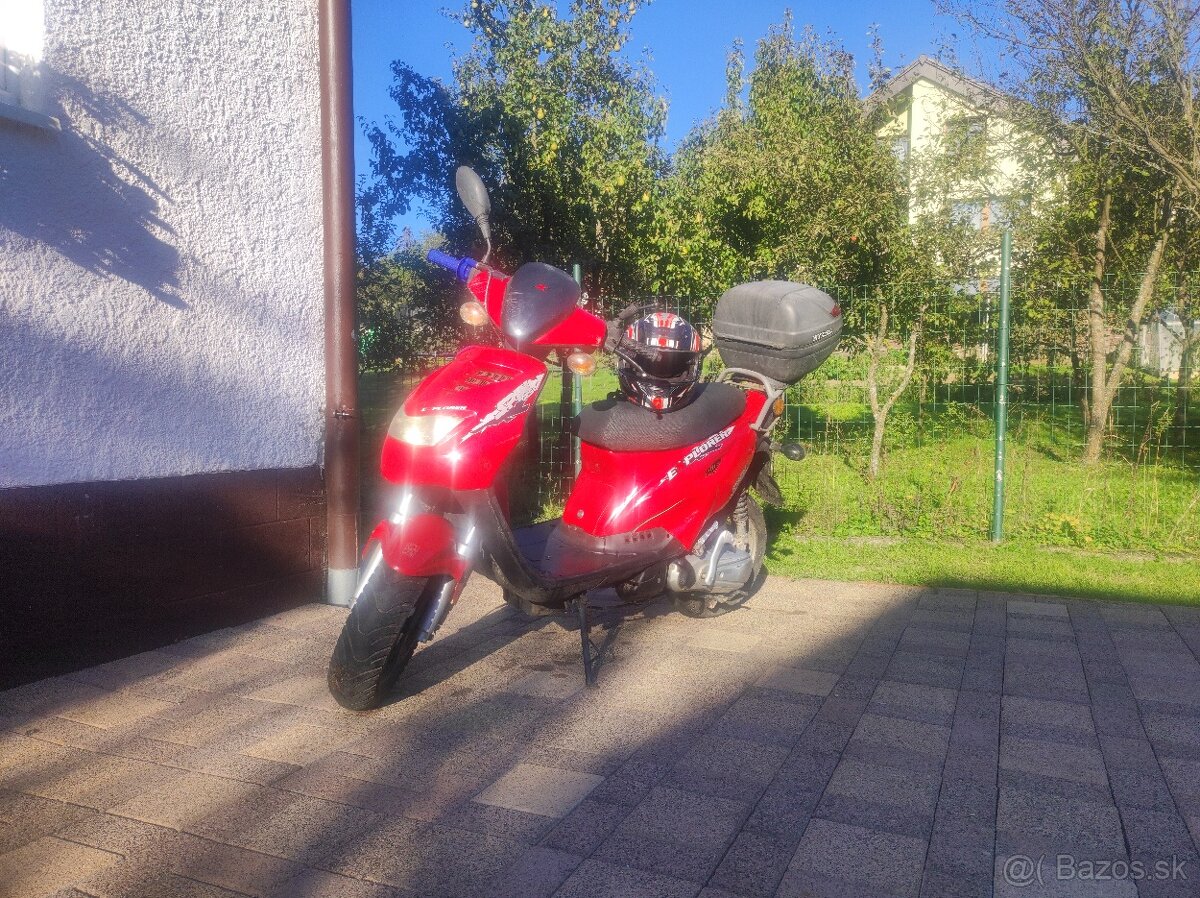 Čínsky skúter 50cc dvojtakt