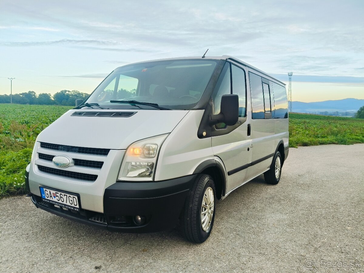 Ford Transit 2011 9 miestne