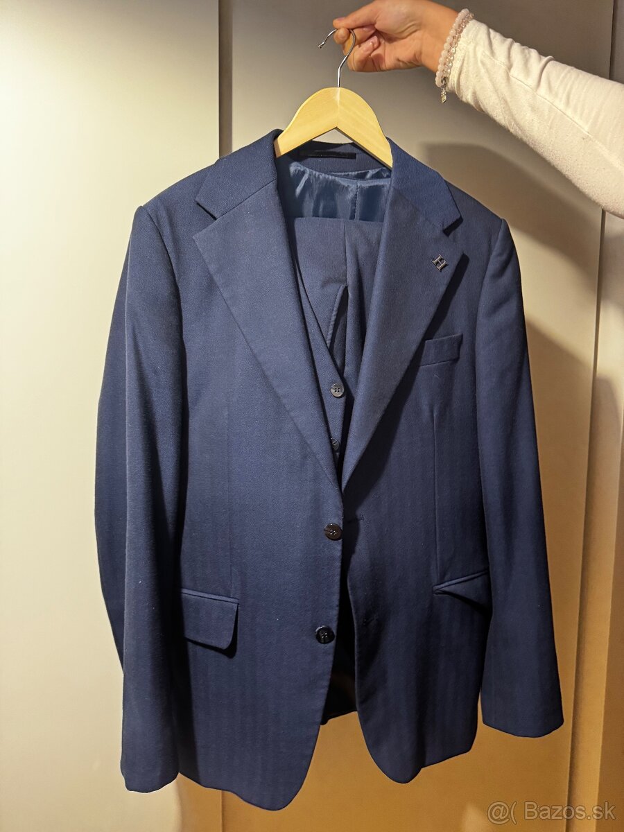 Tmavomodrý pánsky oblek- komplet set