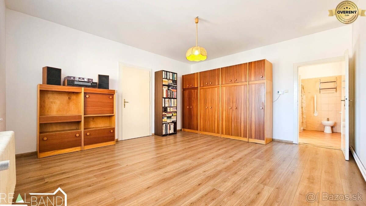 Veľký a svetlý 2-izbový byt na predaj v Trnave – len 5 minút