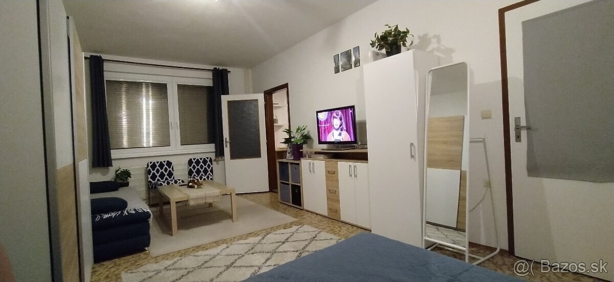 Prenájom 1 izb. Byt, ul. Považská Nitra Klokočina