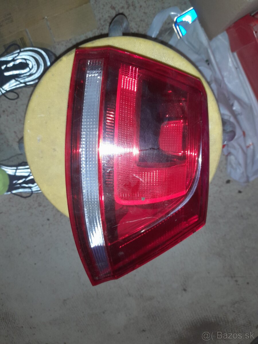 Zadne svetlo golf 7