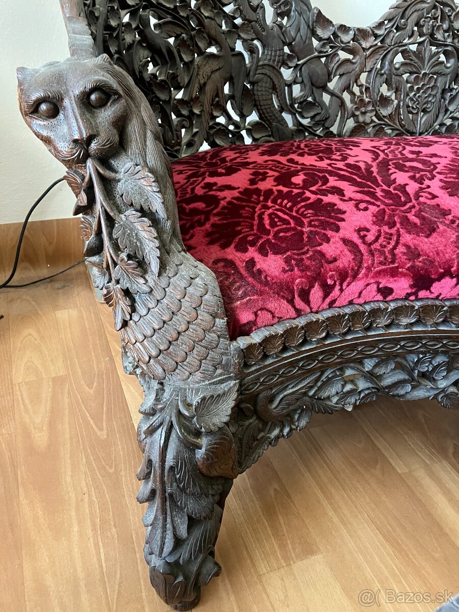 Starožitný nábytok