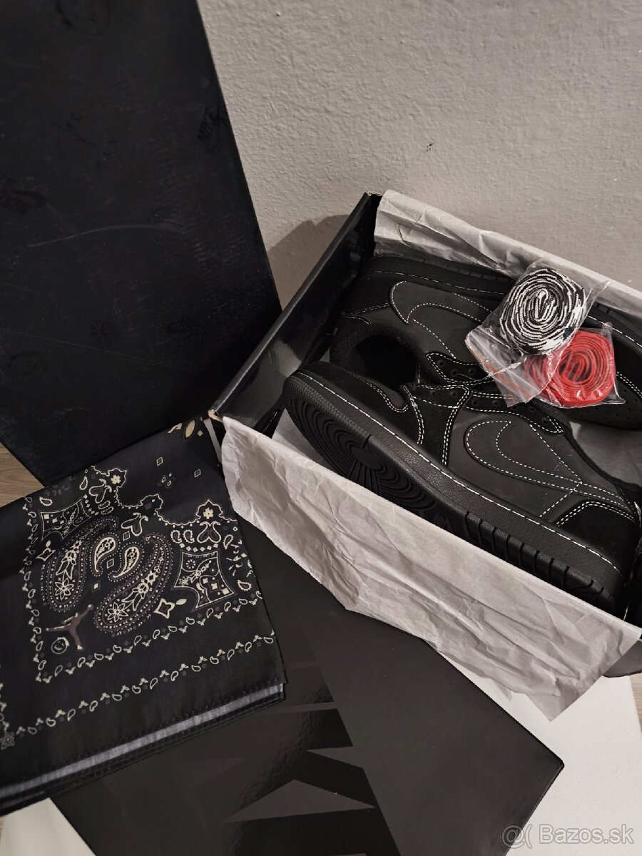 Jordan 1 Low x Travis Scott Black Phantom ⚫⚪🖤