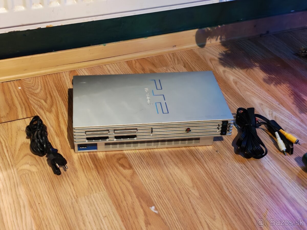 Playstation 2 Fat strieborná