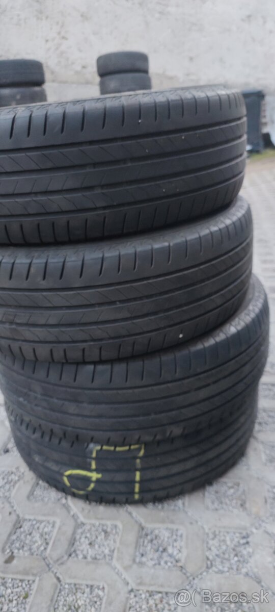 Letne Bridgestone 225/65 r17