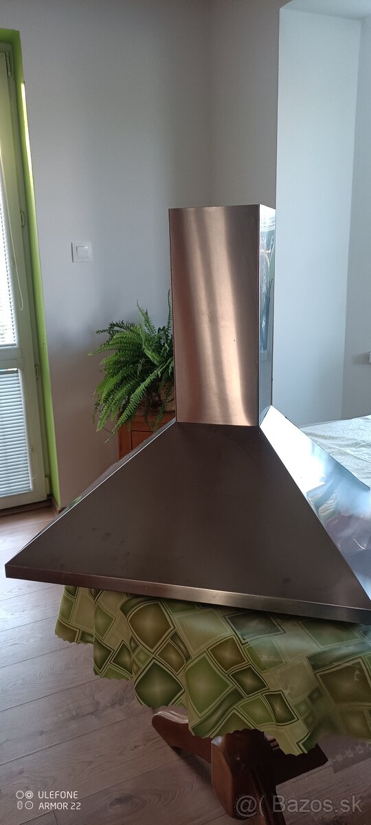 Predam kominovy digestor