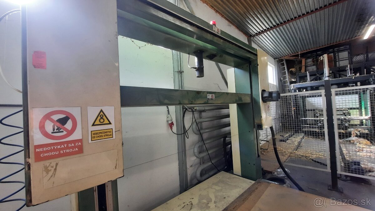 CNC píla na molitan DB