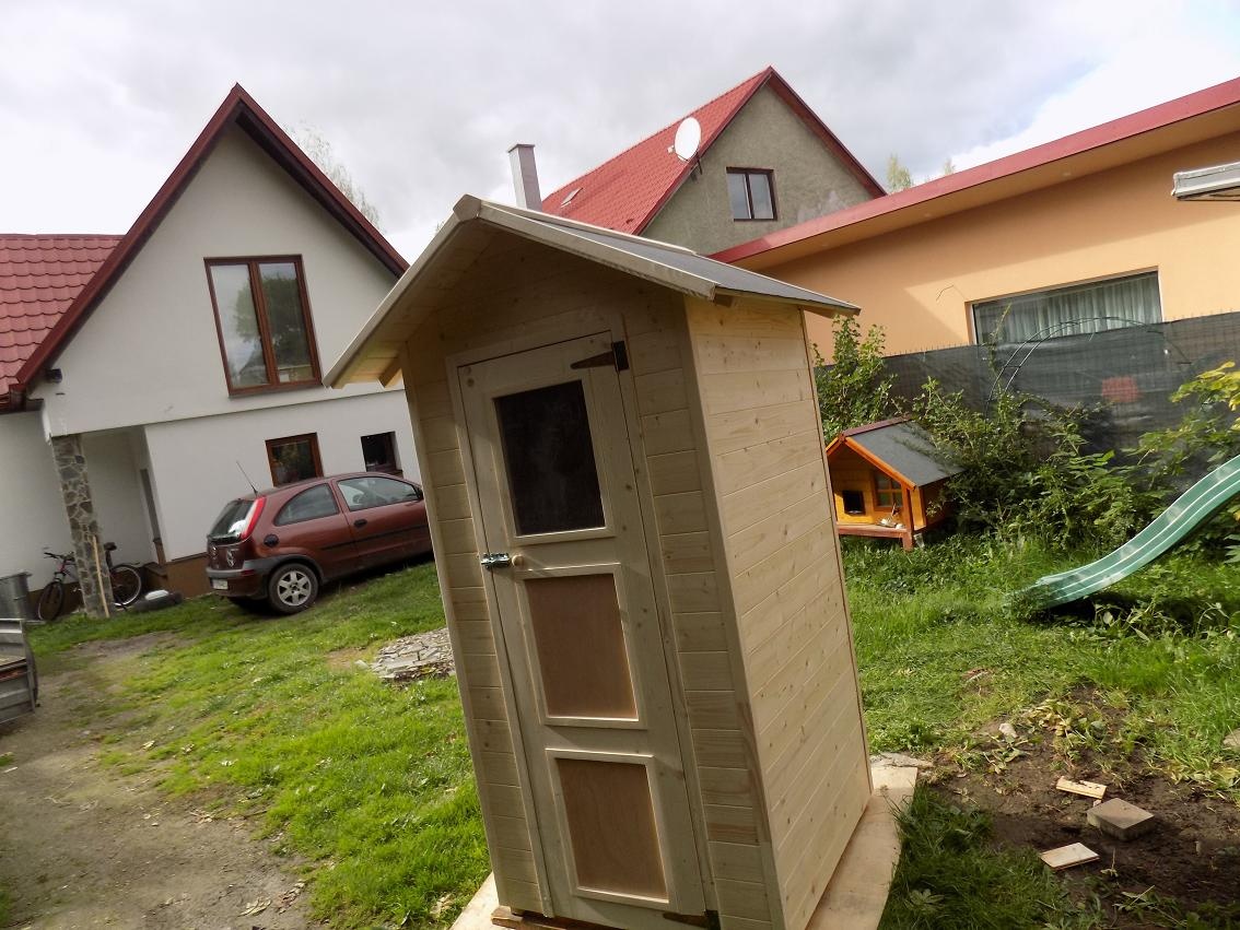 Latrina , záhradné WC