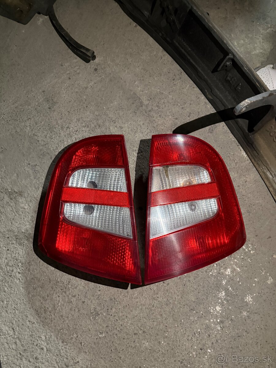 Škoda Fabia 1 zadné svetlá