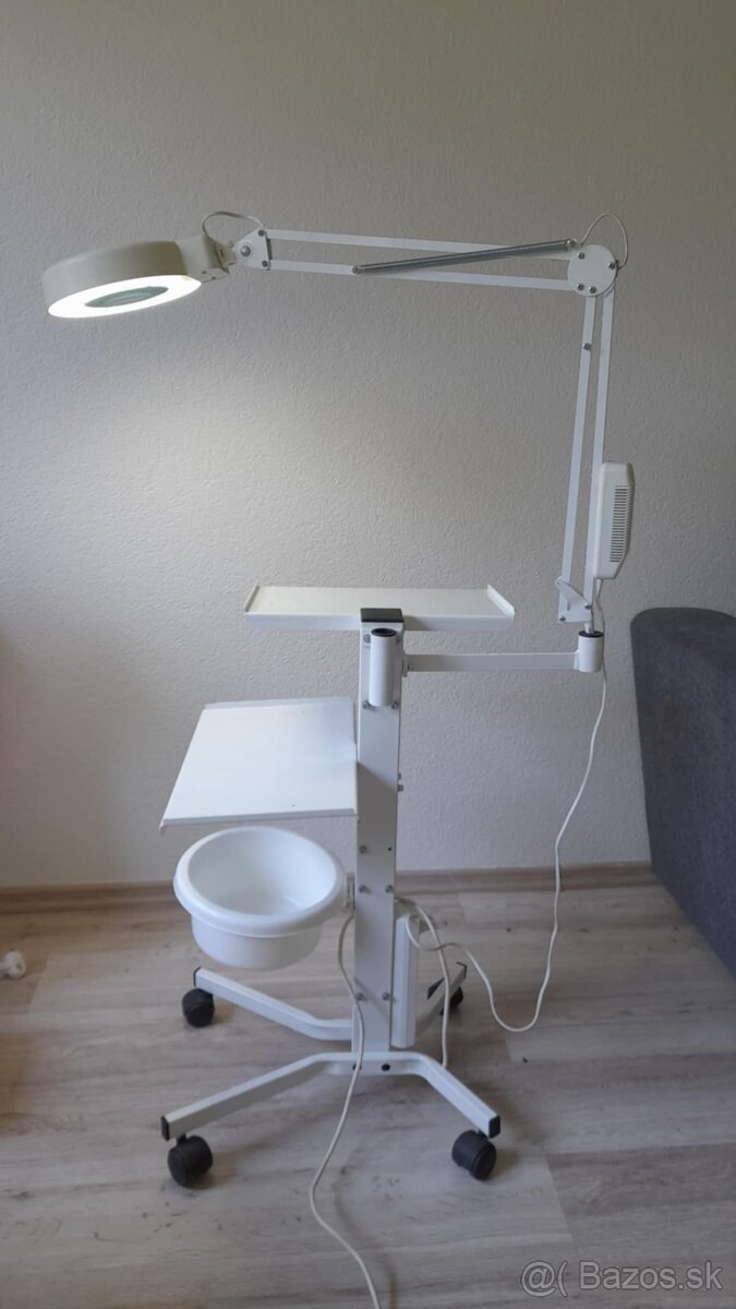 Kozmetický prístroj Biomak