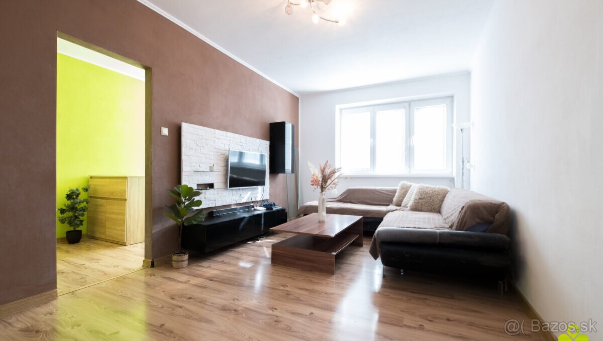 Atraktívny 3 izbový byt centrum mesta Prievidza