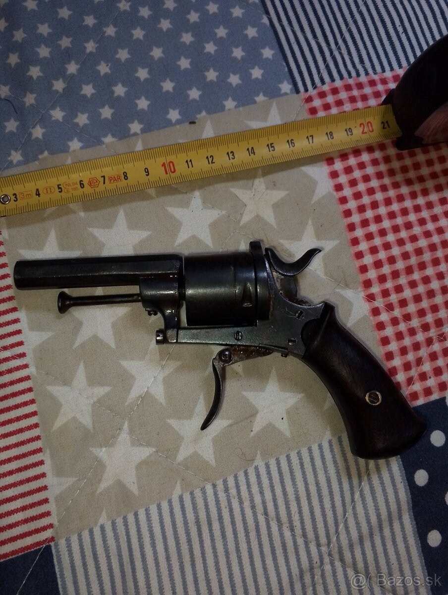 Belgický Lefaucheux cal.32,stredový zápal
