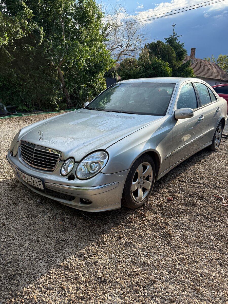 Na náhradné diely – Mercedes-Benz E 270CDI (W211)