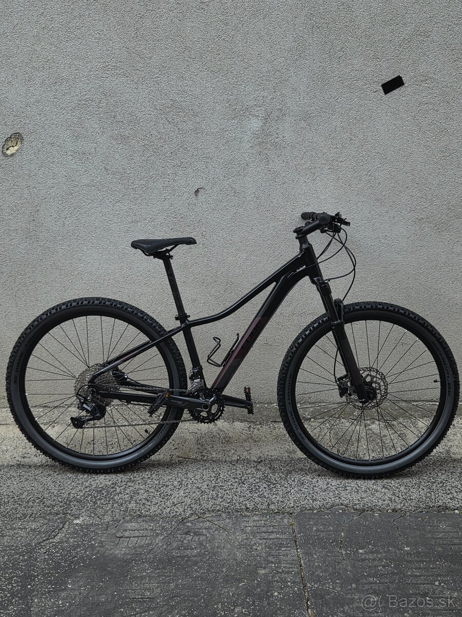 Horsky bicykel Cube Acces