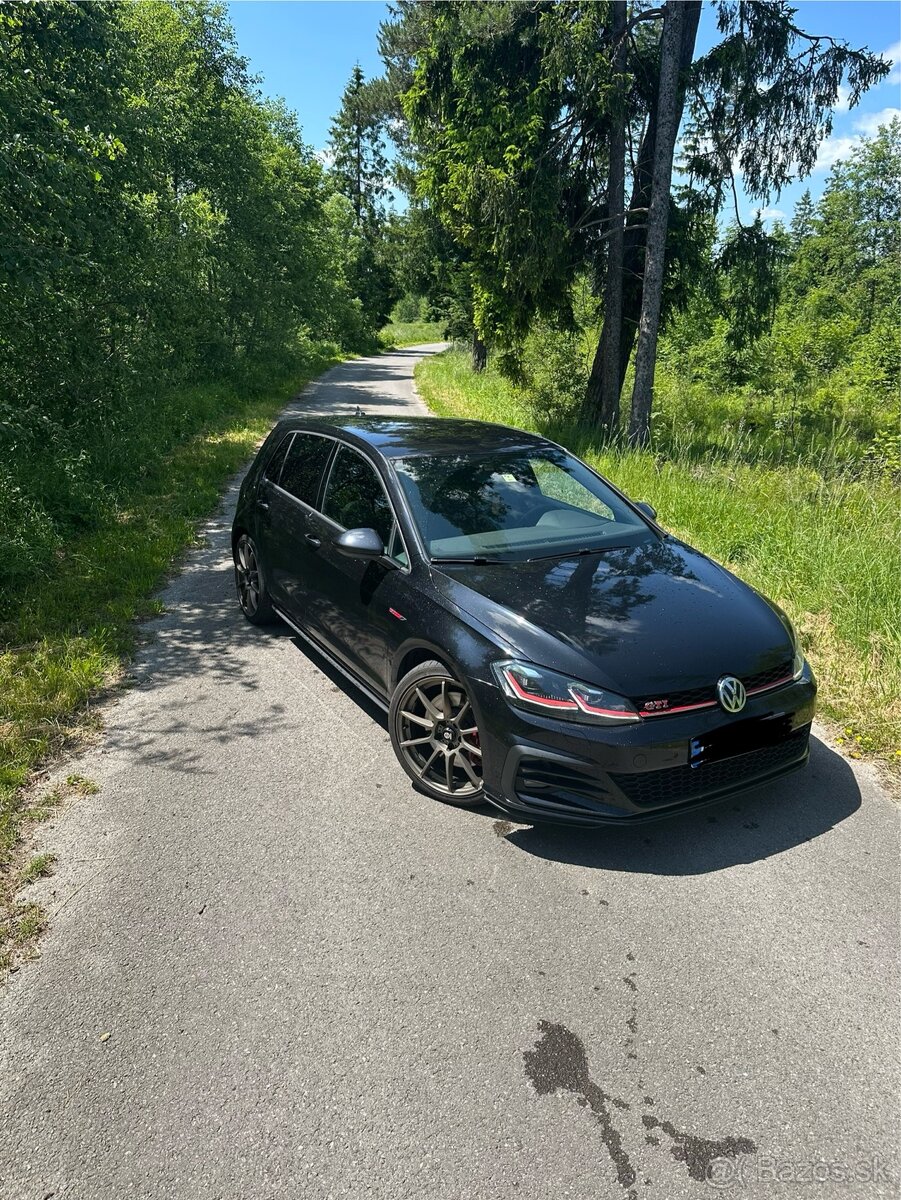 Volkswagen Golf 7,5 GTI 2.0 TSI 180kw Performance, virtual