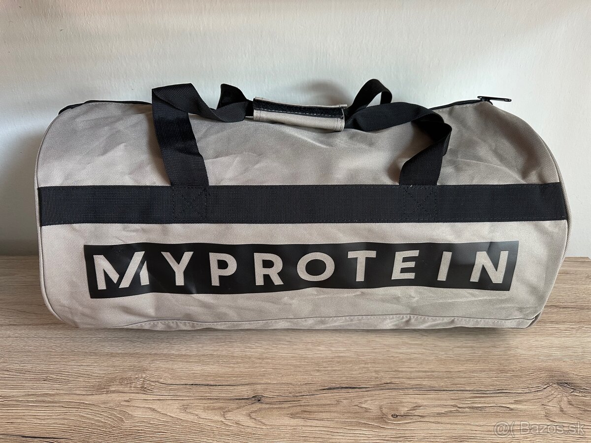 NOVA sportova taska Myprotein