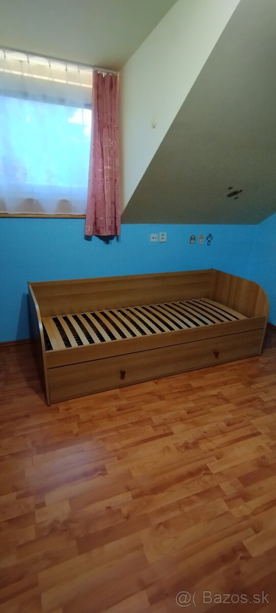 Rozťahovacia posteľ
