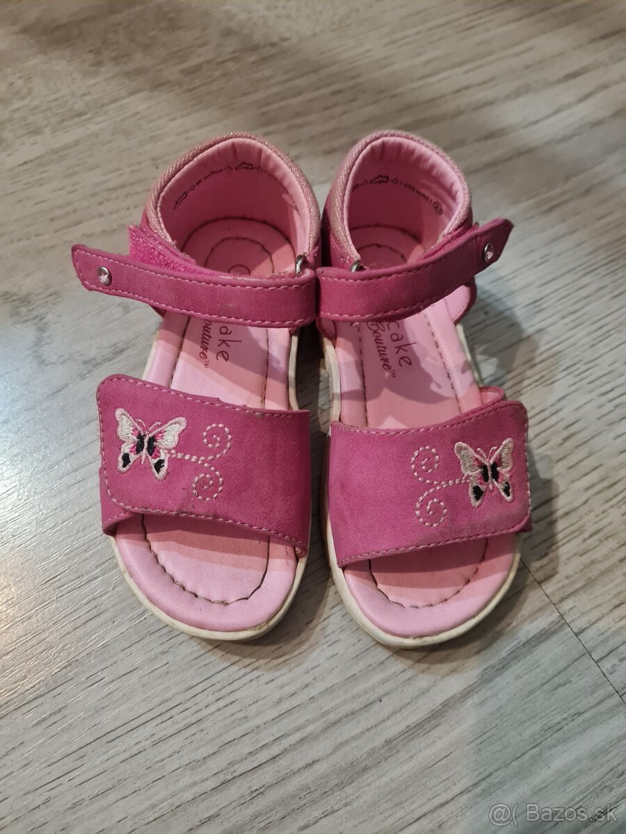 Dievčenské letné sandálky
