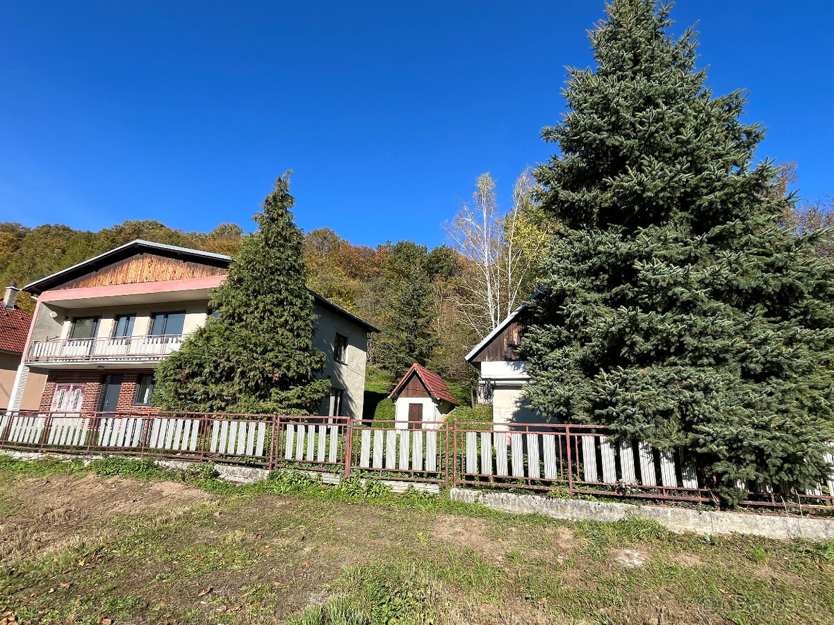 Veľký RD 7+1 s 1784 m2 pozemkom v Prašníku pri Piešťanoch