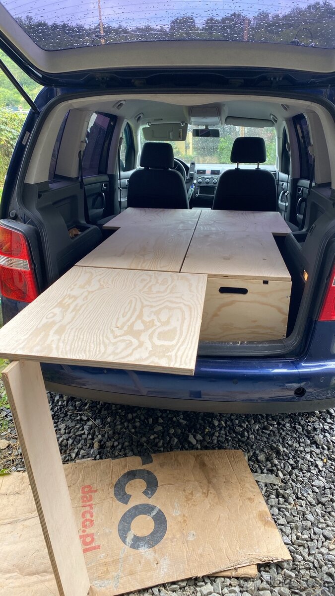 Úložný box do Vw Touran