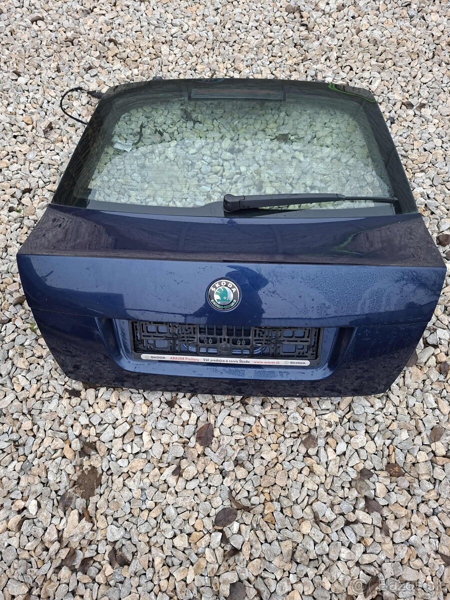 Kufrové dvere škoda Octavia II sedan