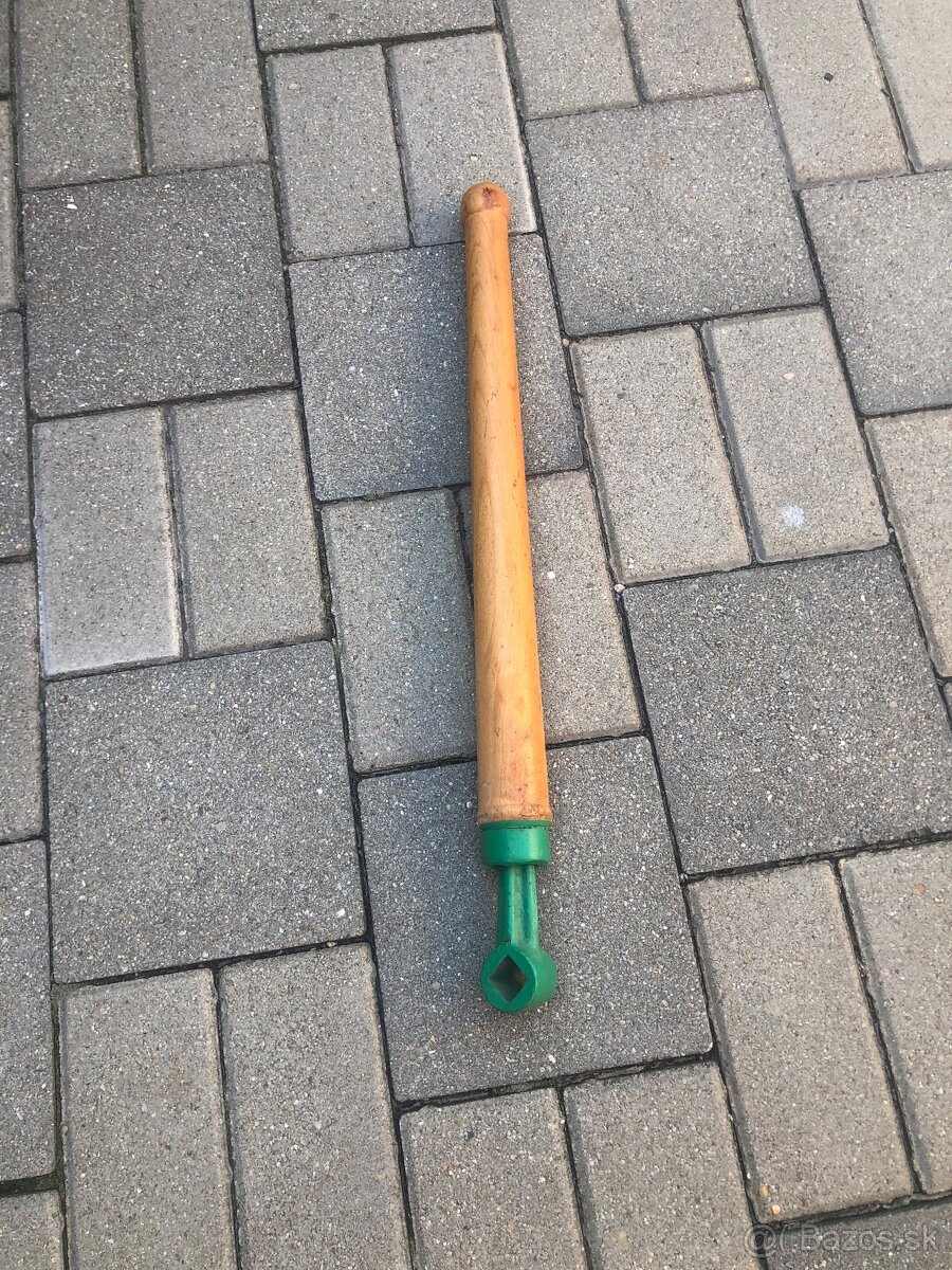 Predám novú páku na ručnú Pumpu