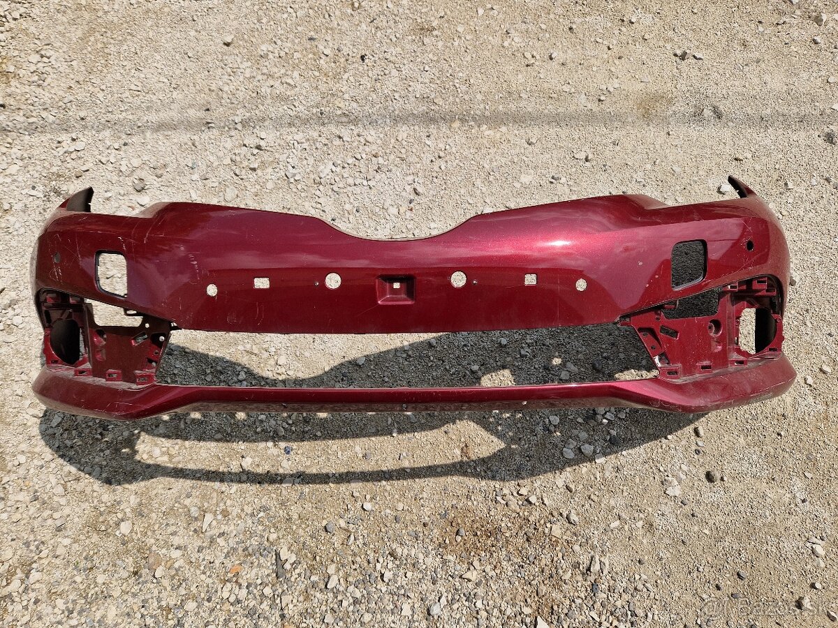 Predny naraznik Toyota Auris 2