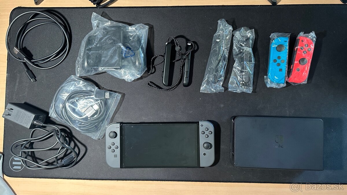 Nintendo Switch OLED balík + Extra Joy-Cony a puzdro (+ Hry)