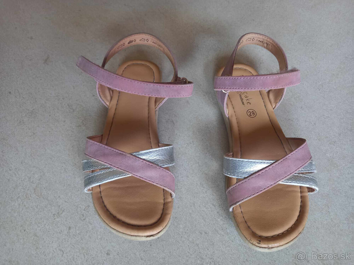 Sandálky pre dievčatko 29