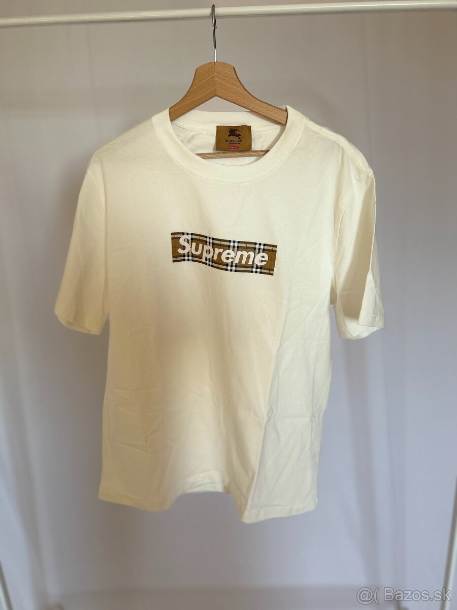 Supreme SS22 Burberry Bog Logo tee