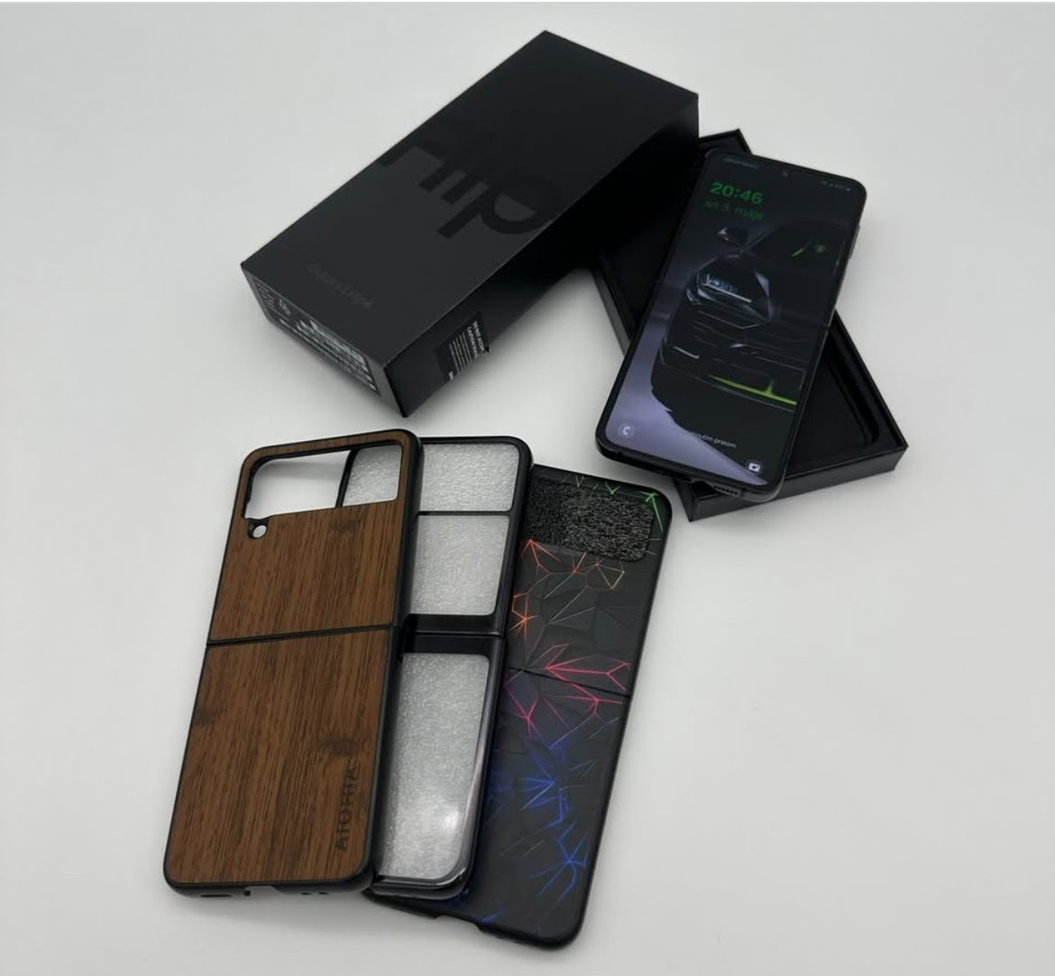 Samsung Galaxy Z Flip4 8/128GB Graphite + ZÁRUKA + D