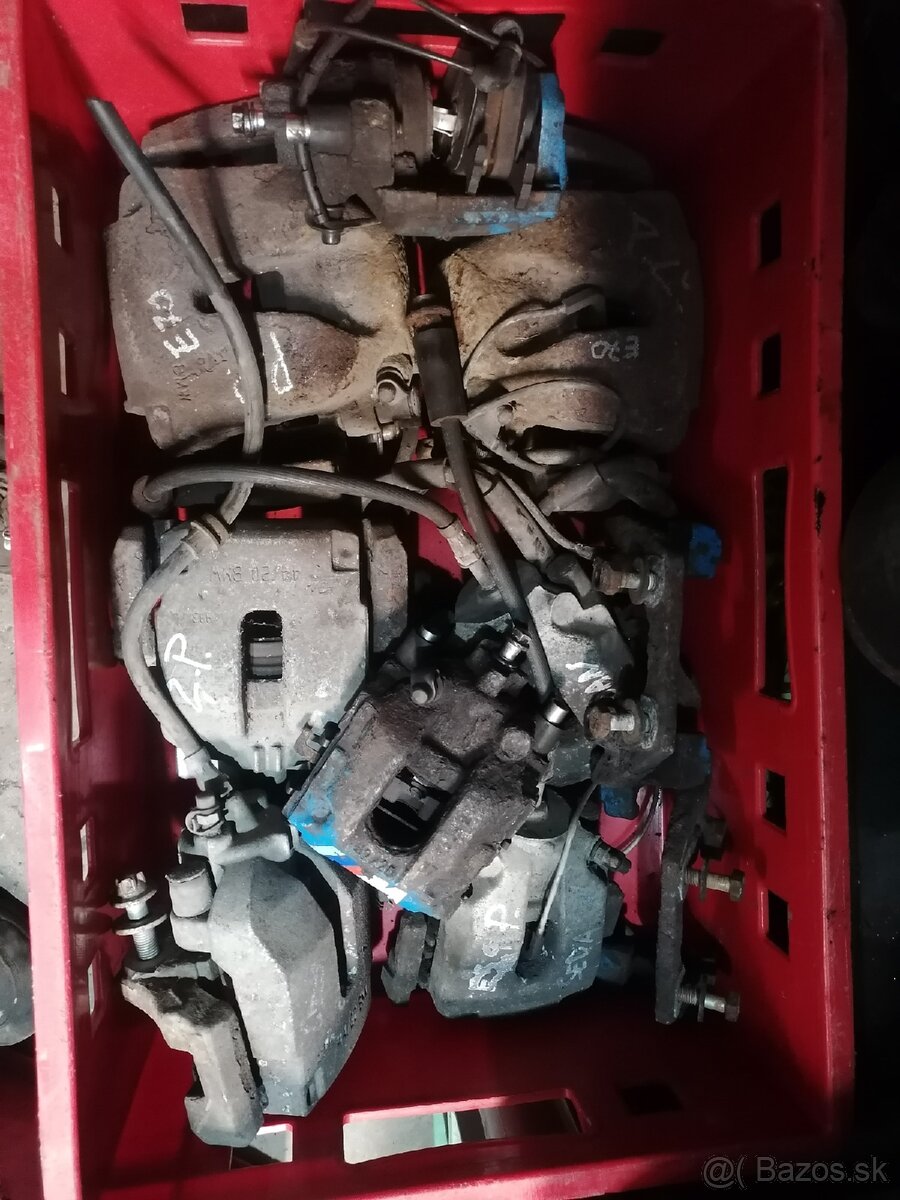 Brzdové strmene bmw e39 e46 e53 e60 e70