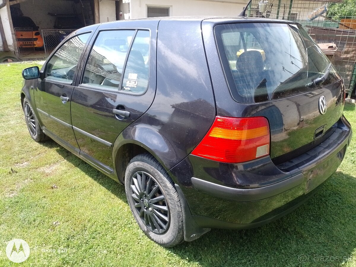Rozpredám golf 4