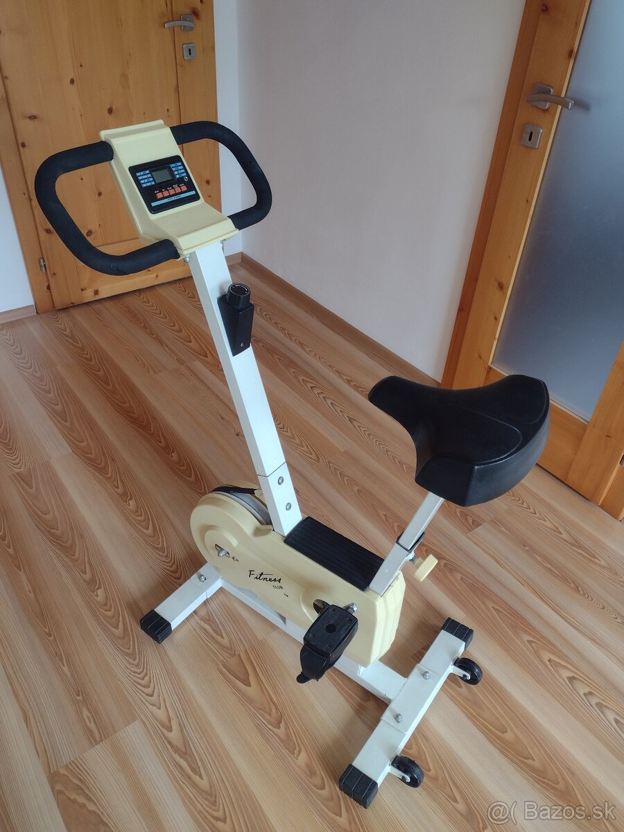 Stacionárny bicykel Fitness Club TM