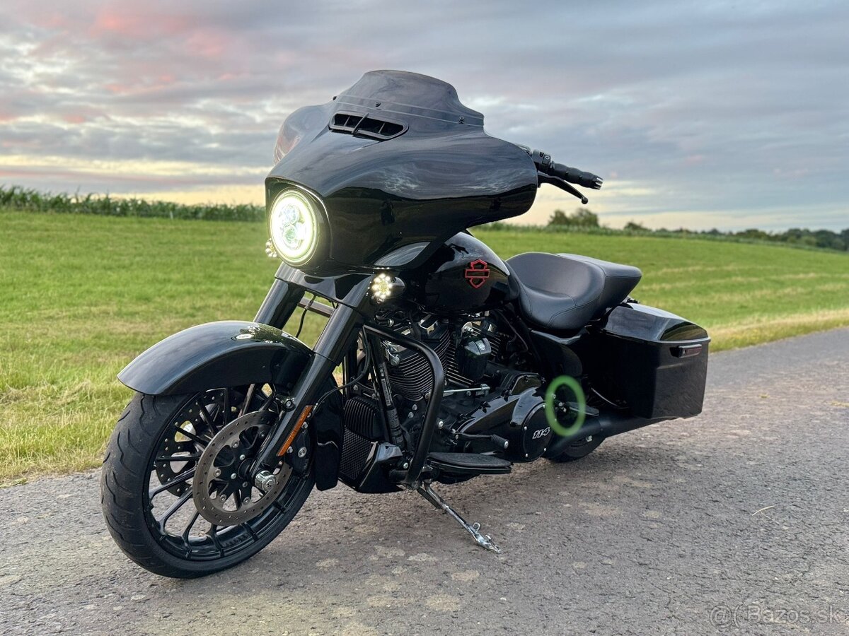 Harley Davidson STREET GLIDE