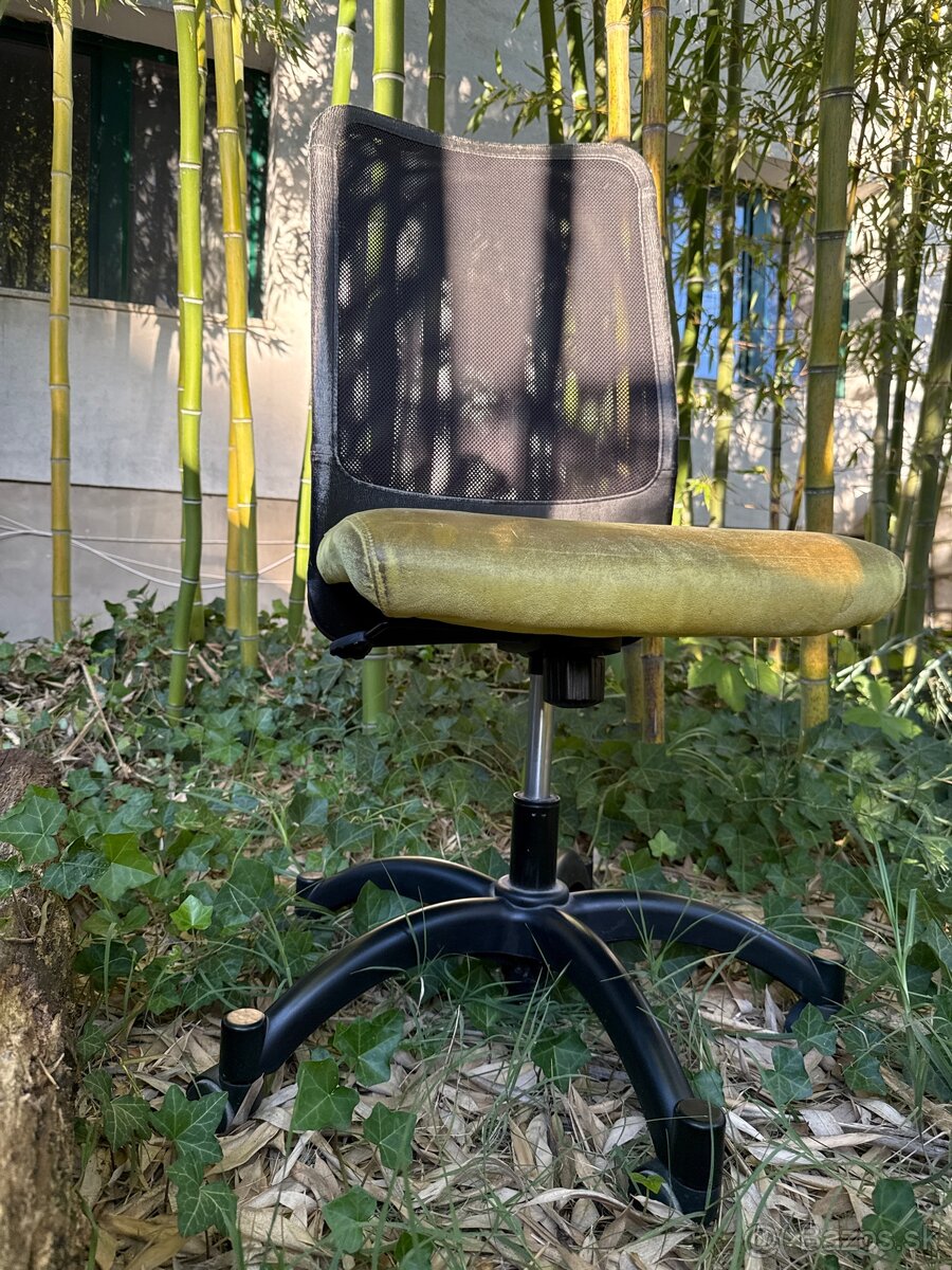 Ikea stolička k písacieho stolu