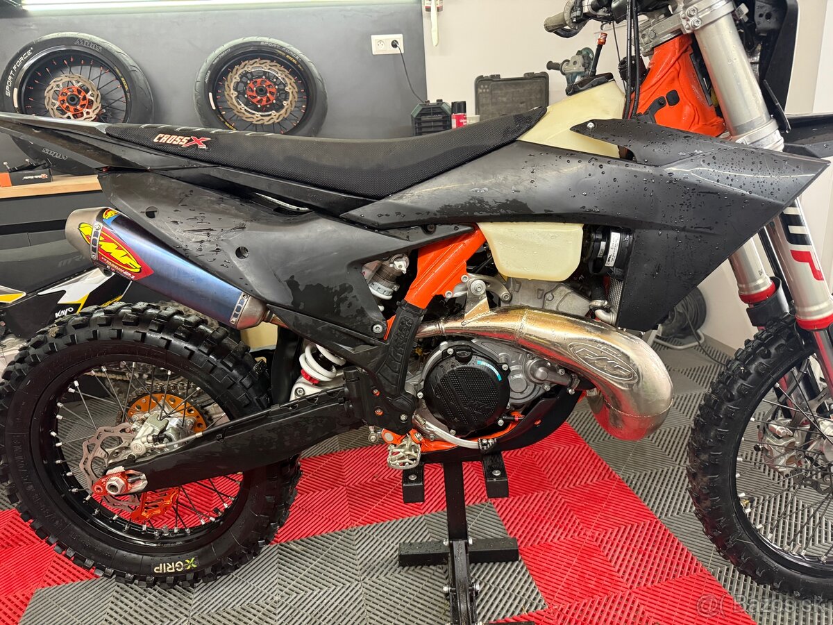 FMF