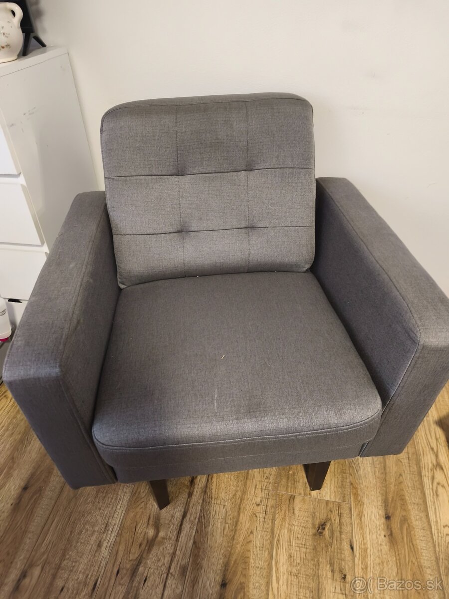 Darujem kreslo