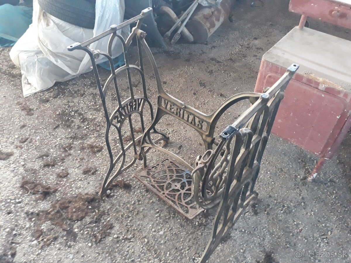 Stojan na stolík...