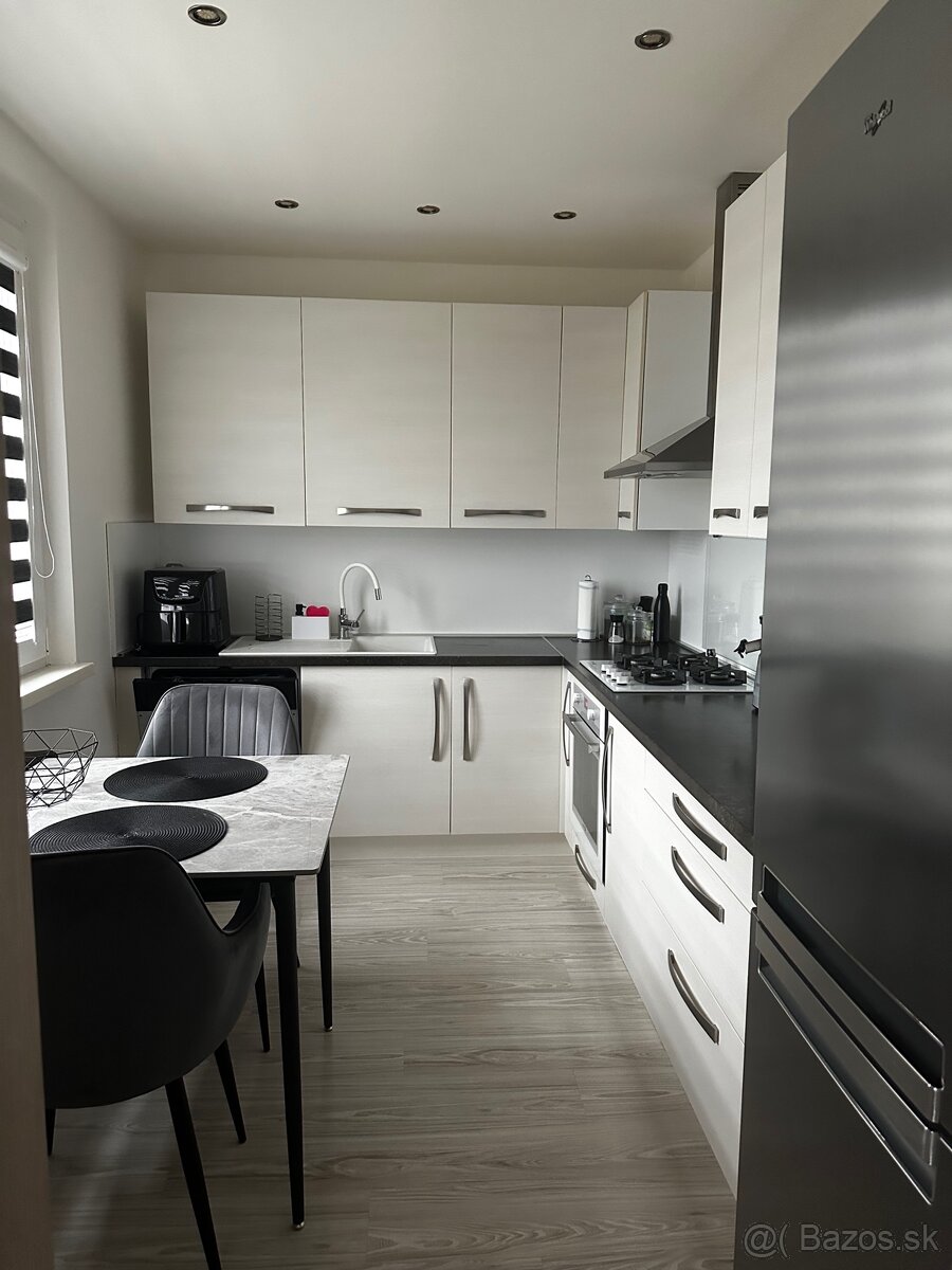 Na predaj 3 izbový byt v meste Tornaľa