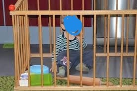 Detská drevená ohrádka