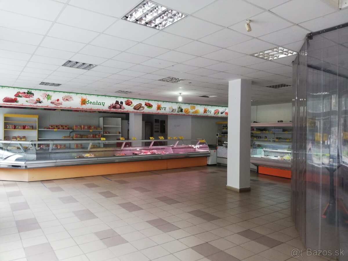 Prízemie s výkaldom - 250m2
