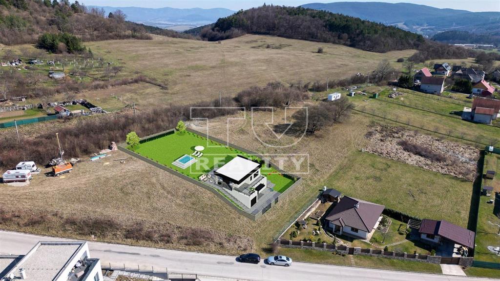 Veľký slnečný pozemok v obci Lubina, časť Hrnčiarové