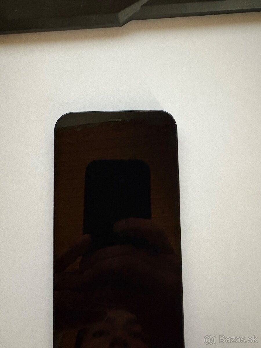 Predám iPhone 12 64gb black