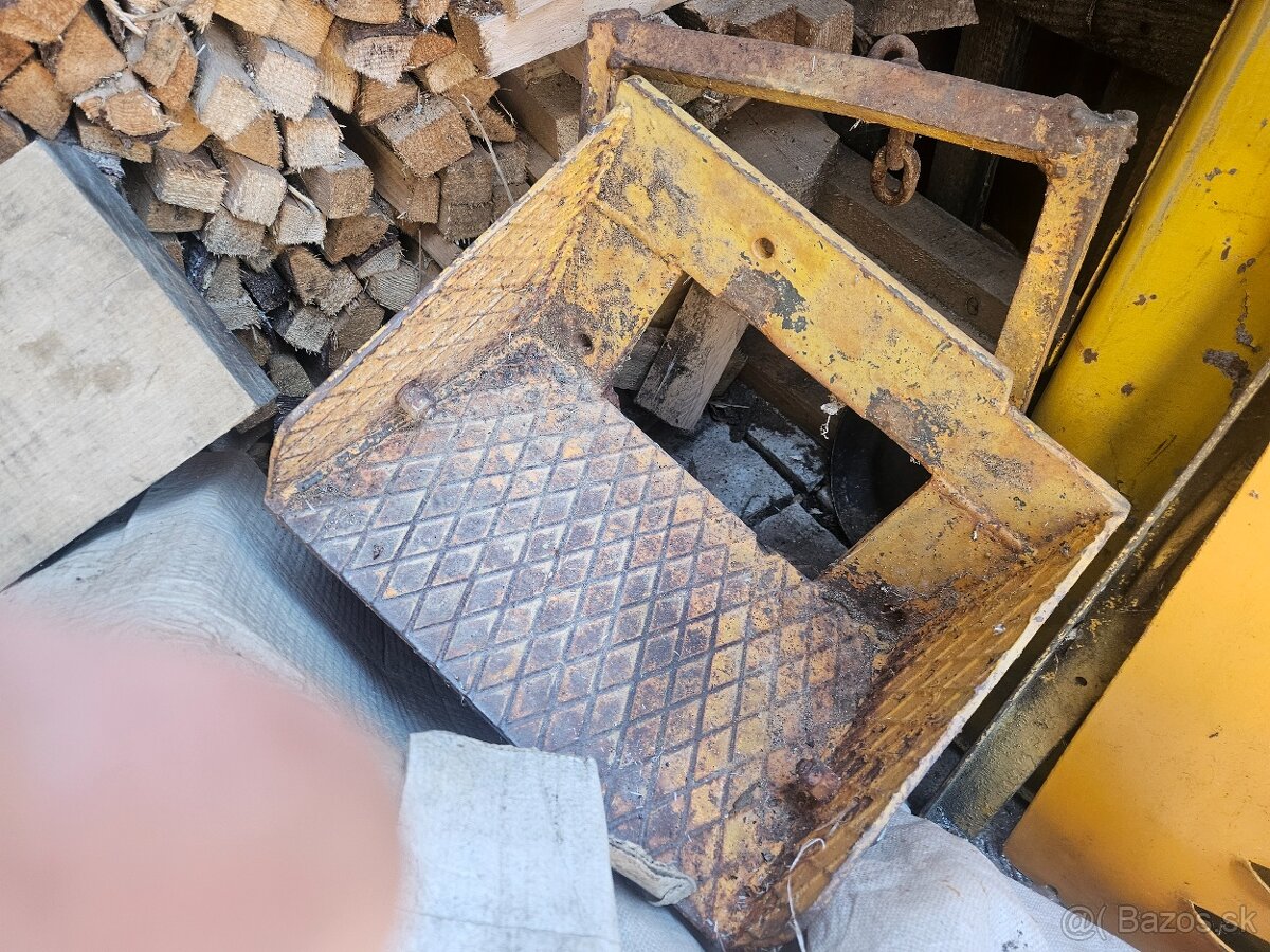 Stupačka schodík LKT 81